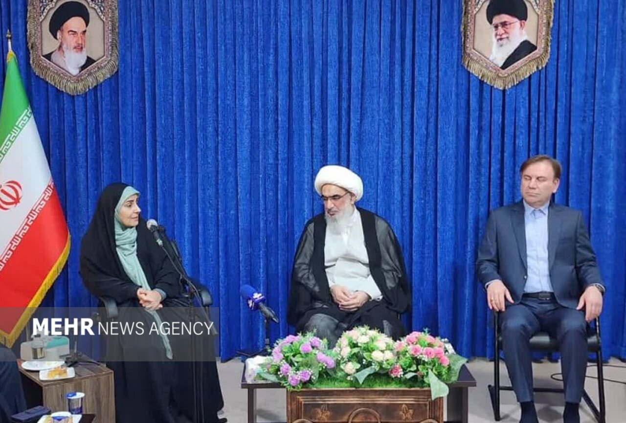 وزیر راه‌: تکمیل پروژه‌های زیرساختی استان بوشهر در دستور کار است