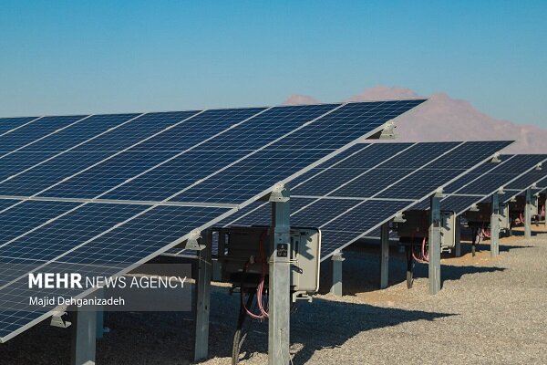 پرداخت تسهیلات ۱۵۰ میلیون تومانی به متقاضیان نیروگاه پشت‌بامی