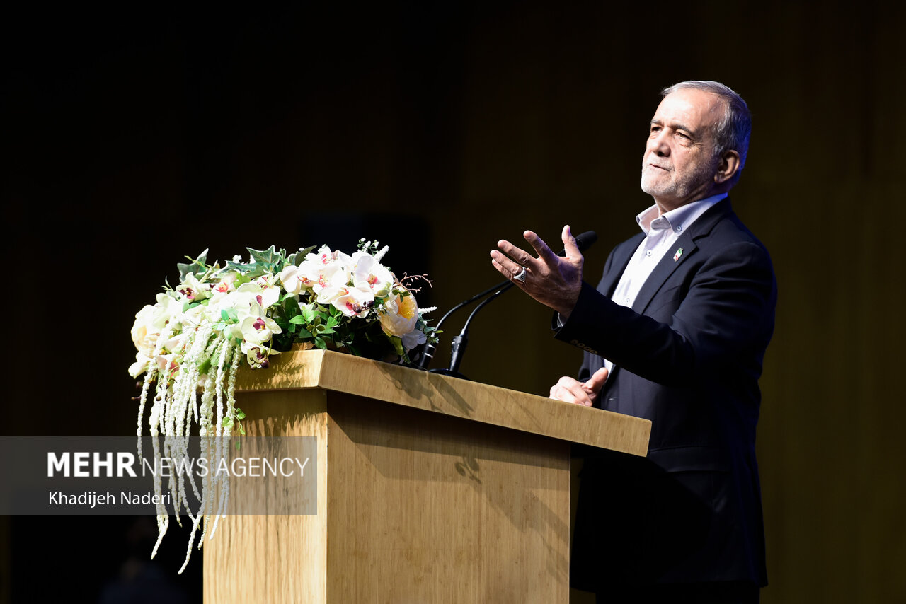 پزشکیان: آموزش باید به سمت مهارت‌آموزی برود