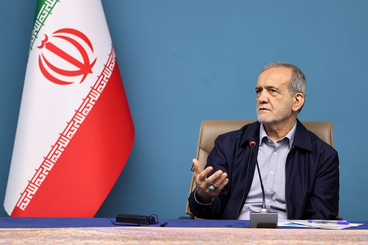 پزشکیان: منابع مالی و ارزی کشور نباید در چرخه معیوب واسطه‌گری هدر برود