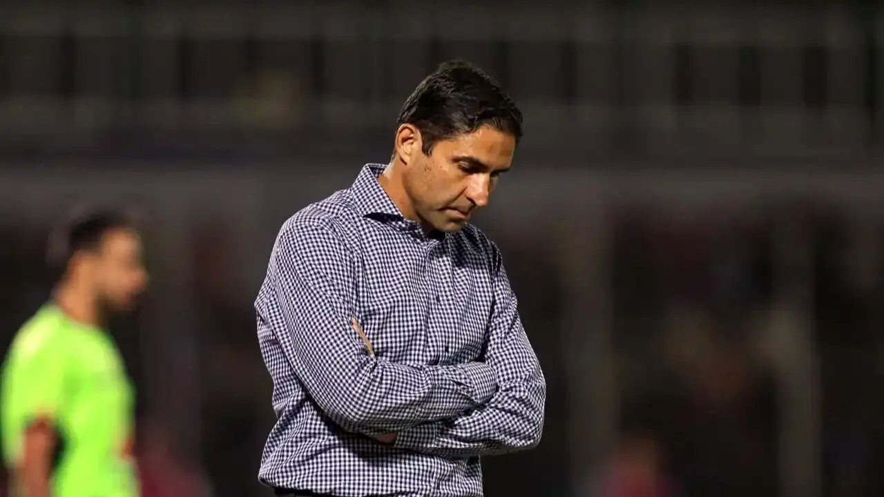 پس لرزه اخراج هاشمیان برای پرسپولیس؛ پای فیفا وسط آمد! پس لرزه اخراج هاشمیان برای پرسپولیس؛ پای فیفا وسط آمد!