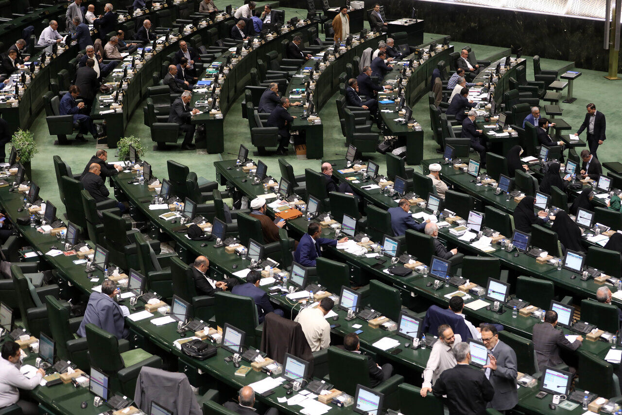 پنج وزیر در کمیسیون‌های مجلس به نمایندگان پاسخ می‌دهند