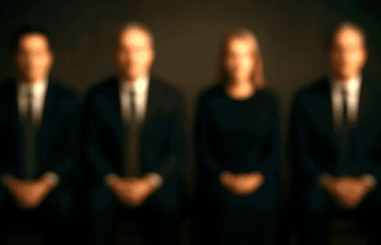 کدام میلیاردرها از ترس مرگ، بدل خود را می‌سازند؟