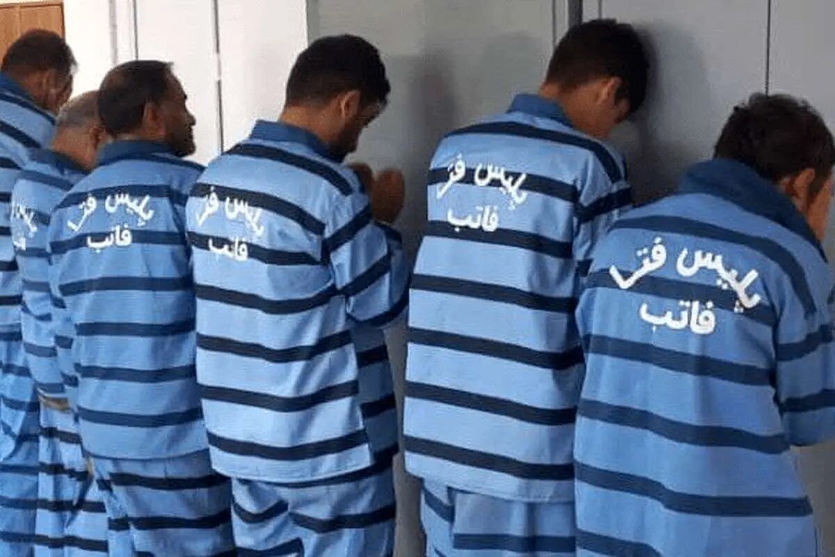 کلاهبرداری ۲۰ میلیاردی از داخل زندان کلاهبرداری ۲۰ میلیاردی از داخل زندان