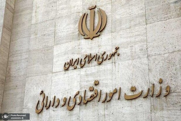 کنترل بازار ارز دست کیست؟/ وزیر اقتصاد کمترین نقش را دارد