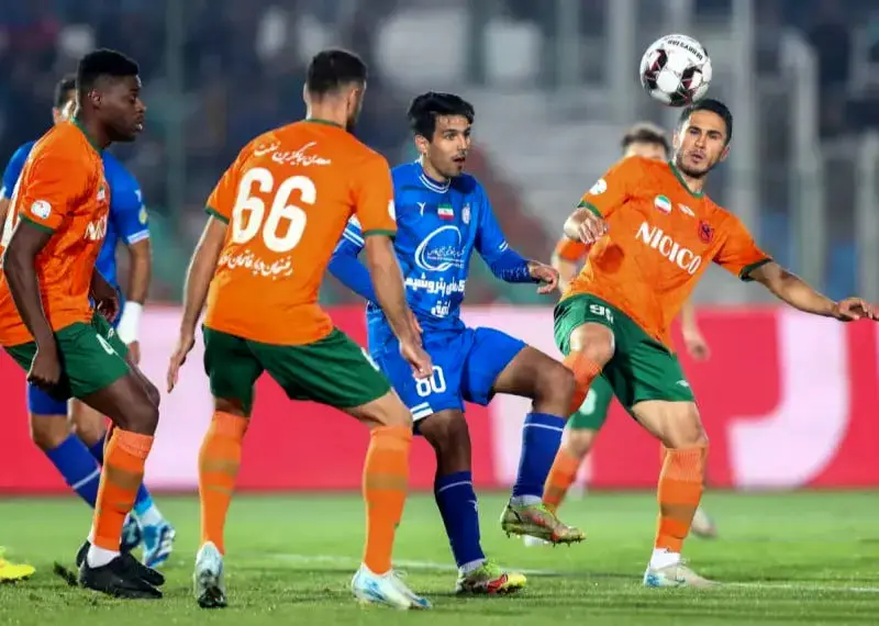 گزارش زنده: استقلال 1 – مس 0 گزارش زنده: استقلال 1 – مس 0