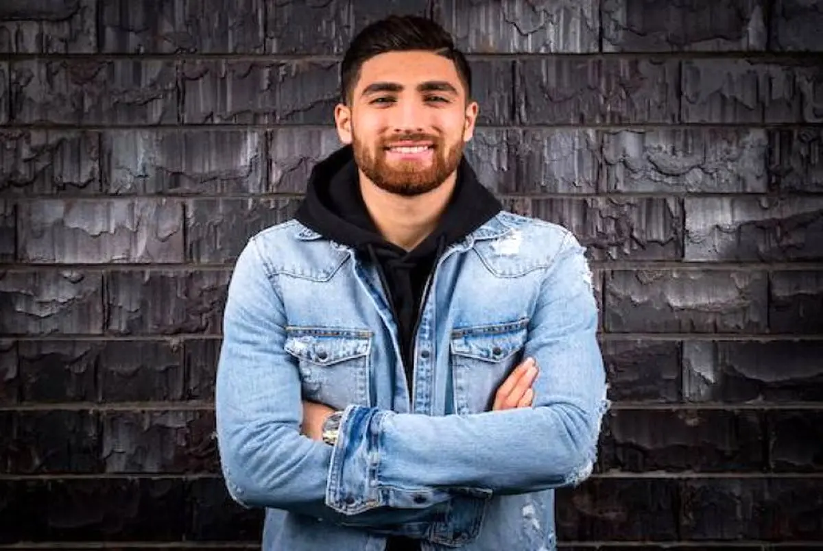 یک توپ به جهانبخش بدهید! یک توپ به جهانبخش بدهید!