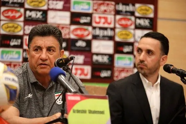 یکی حرف‌های قلعه نویی را برای مردم ترجمه کند!