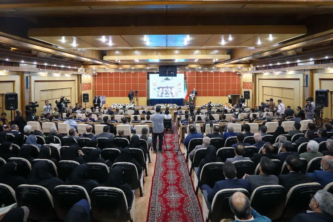 آغاز گفت‌وگوی فعالان اقتصادی قزوین با رئیس جمهور