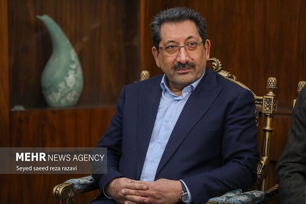 اتابک: بخش عمده موانع تجاری تا پایان سال رفع می‌شود