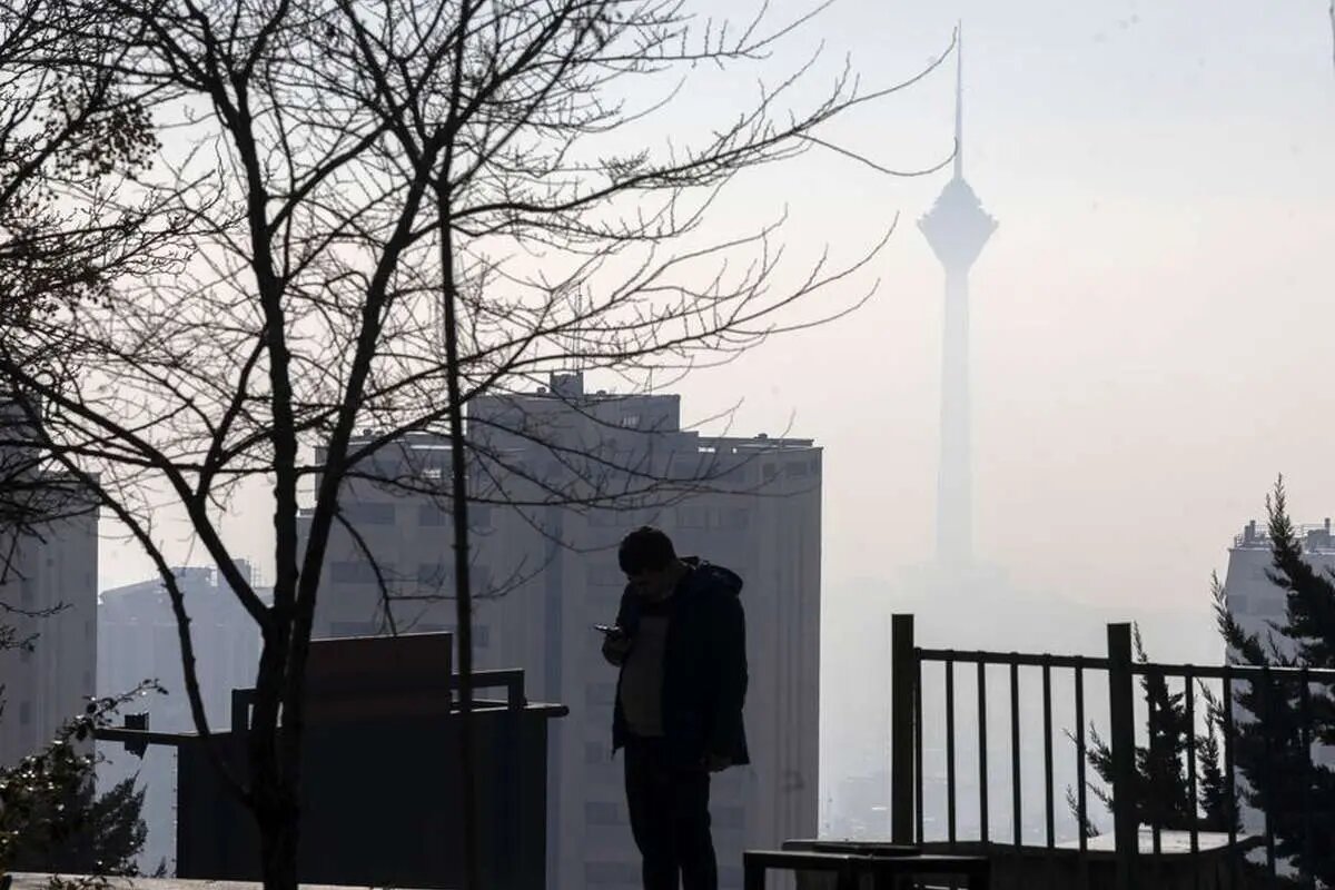 اثرات خطرناک PM۲.۵ بر بدن بزرگسالان/ کارگران و کارمندان؛ قربانیان خاموش هوای سمی تهران