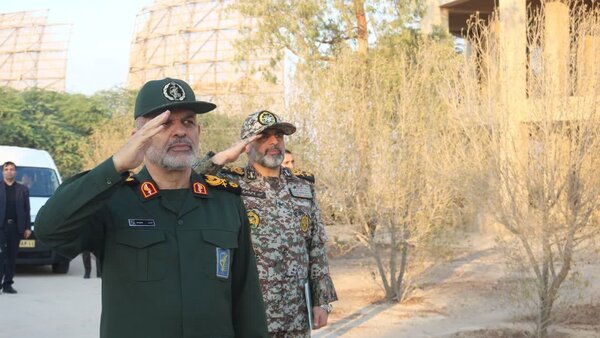 ادامه بازدیدهای میدانی فرماندهان ارشد نیروهای مسلح از مواضع پدافندی/ جانشین ستاد کل به کدام سایت و مواضع پدافندی رفت؟ ادامه بازدیدهای میدانی فرماندهان ارشد نیروهای مسلح از مواضع پدافندی/ جانشین ستاد کل به کدام سایت و مواضع پدافندی رفت؟