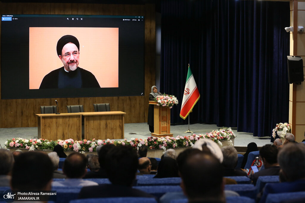 اصلاح‌طلبی باید از قدرت فاصله گیرد! / جزئیات نامه مهم جبهه اصلاحات به محمد خاتمی؛ مردم ممکن است از اصلاح‌طلبان ناامید شده باشند اما …