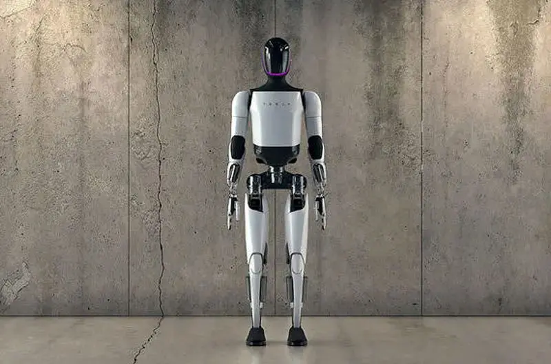 ایلان ماسک: آینده ۲۰۳۵ با ربات‌های انسان‌نما رقم می‌خورد + فیلم