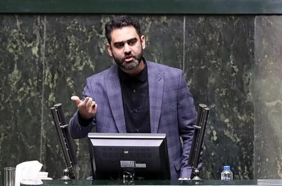 بابک زنجانی تهدید کرد/ ثابتی جواب داد و قسم خورد؛ تا روزی که زنده باشم دست از سر تو و امثال تو برنمی دارم بابک زنجانی تهدید کرد/ ثابتی جواب داد و قسم خورد؛ تا روزی که زنده باشم دست از سر تو و امثال تو برنمی دارم