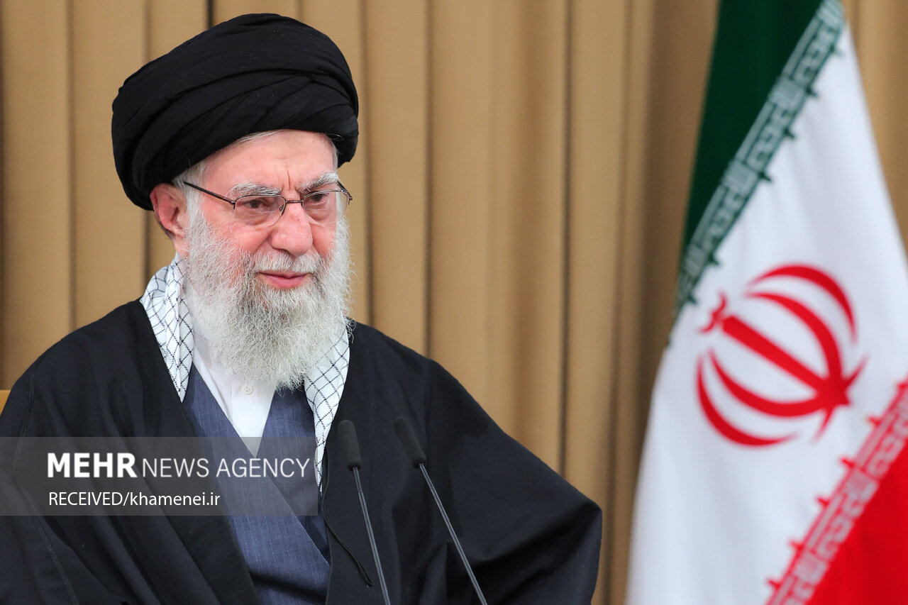 بازدارندگی ملی و شکست دشمن: واکنش‌های جهانی به‌ سخنرانی‌ رهبر انقلاب