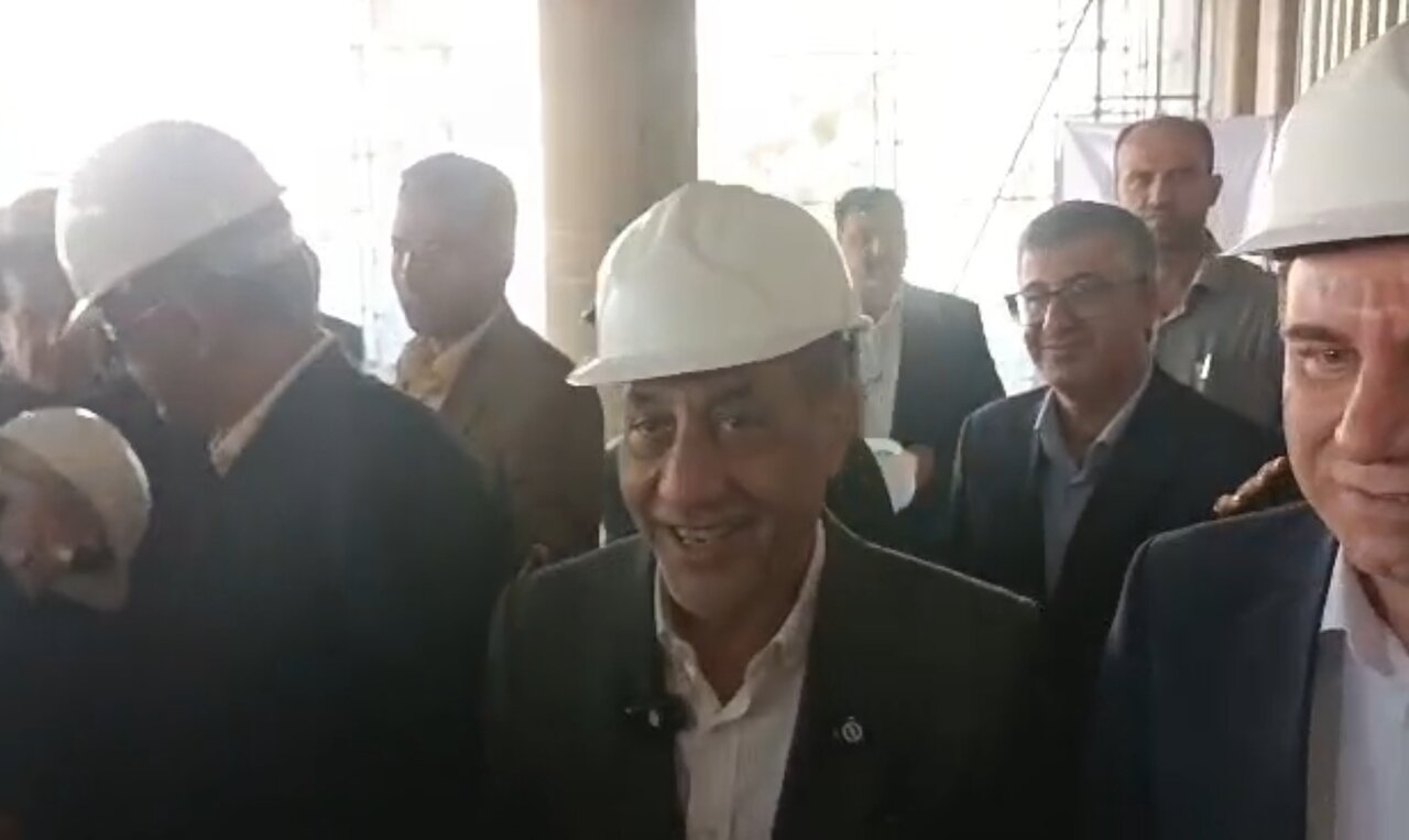 بازدید معاون رئیس جمهور از بیمارستان ۱۷ شهریور برازجان بازدید معاون رئیس جمهور از بیمارستان ۱۷ شهریور برازجان