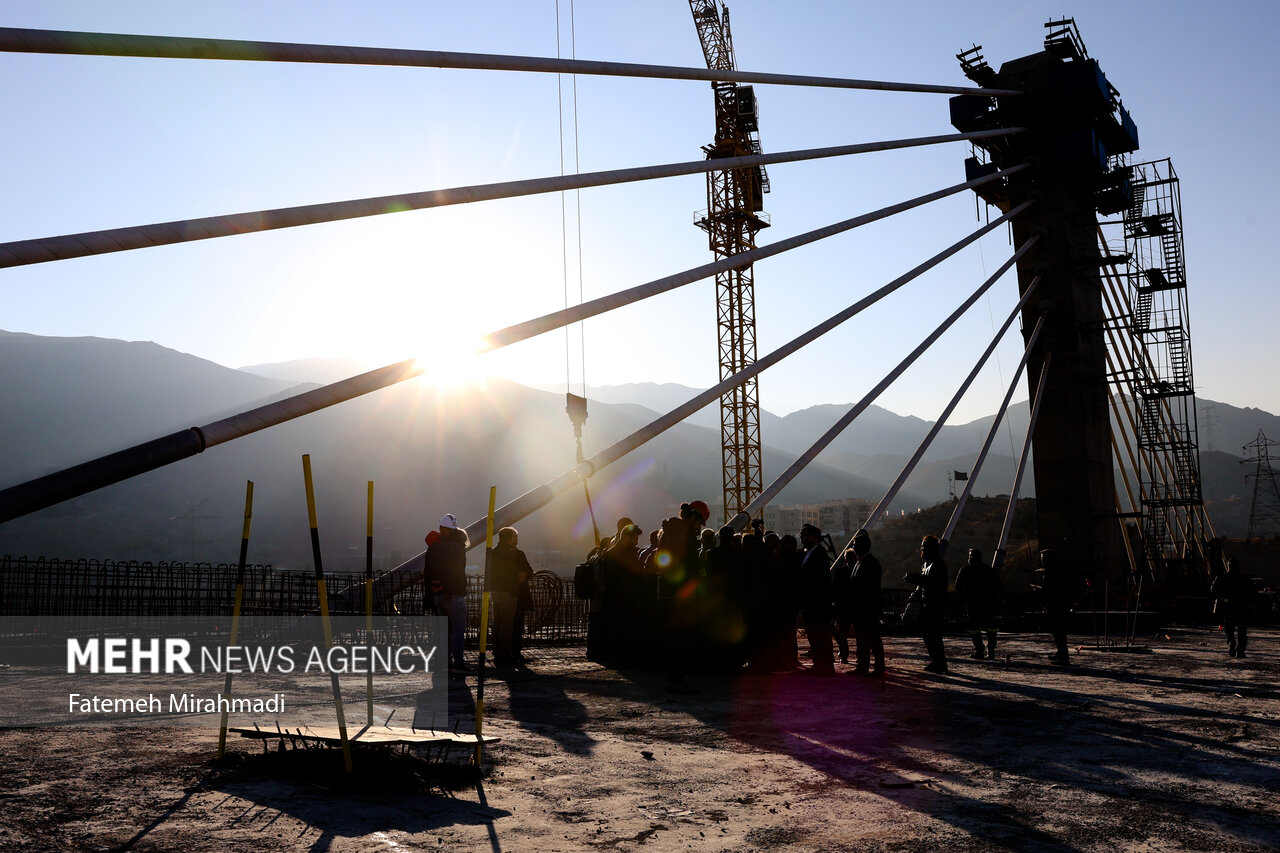 بازدید وزیر راه و شهرسازی از کنارگذر آزادراه شمالی کرج بازدید وزیر راه و شهرسازی از کنارگذر آزادراه شمالی کرج