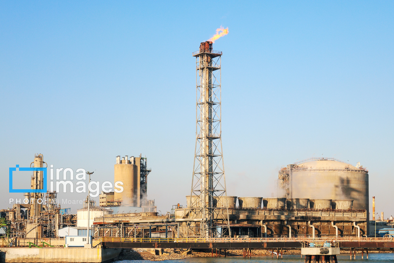 تصویب تحقیق و تفحص از پتروشیمی‌های امیرکبیر و ماهشهر در کمیسیون صنایع