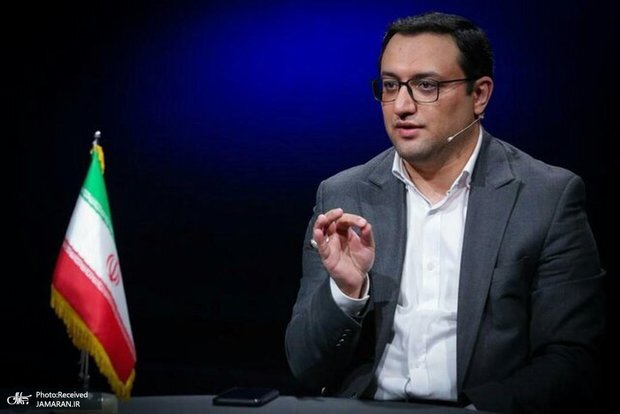 توئیت عجیب دستیار قالیباف و درخواست ایجاد نبرد تمام کننده طولانی مدت و گسترده: تعیین مشخصات درگیری را نباید به دشمن واگذار کرد!