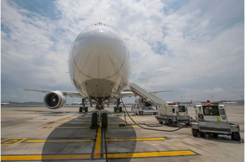 تولید سوخت پاک با ترکیب آب و هوا تولید سوخت پاک با ترکیب آب و هوا