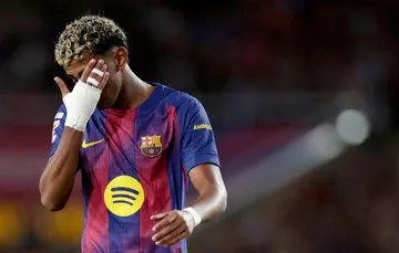 جدیدترین بوسه یامال بعد از جدایی+ عکس