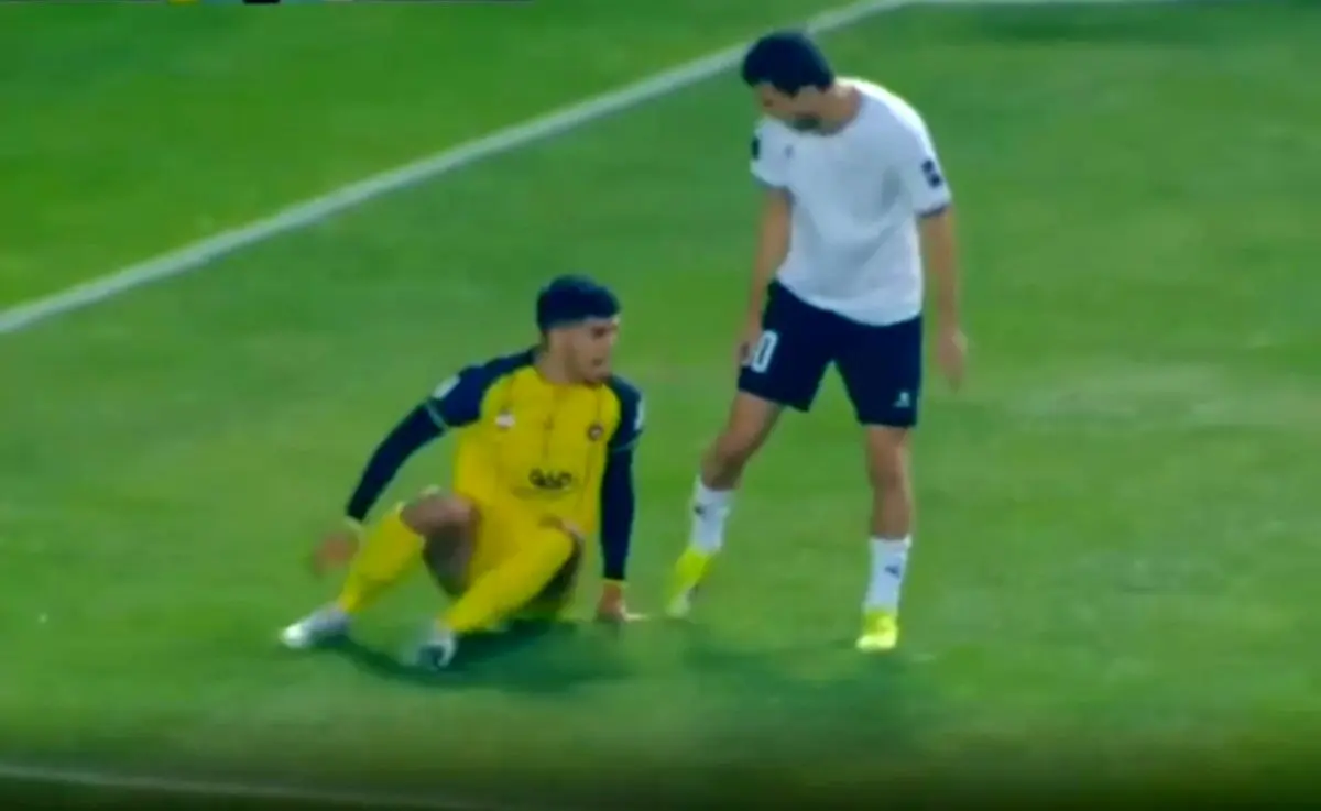 حرکت آریا یوسفی در بازی امشب به سبک زیدان!/ویدیو