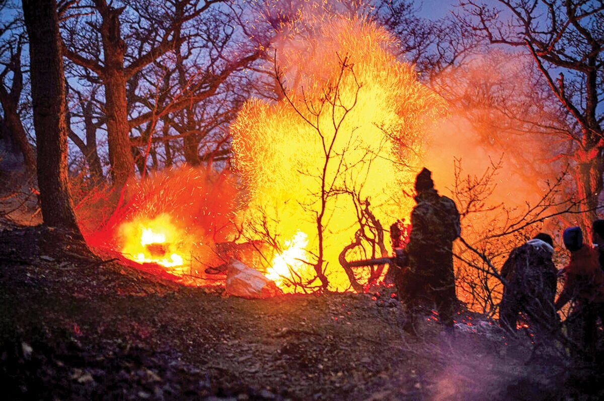 حریق در جنگل‌های گلستان و آذربایجان شرقی/ عملیات اطفا ادامه دارد