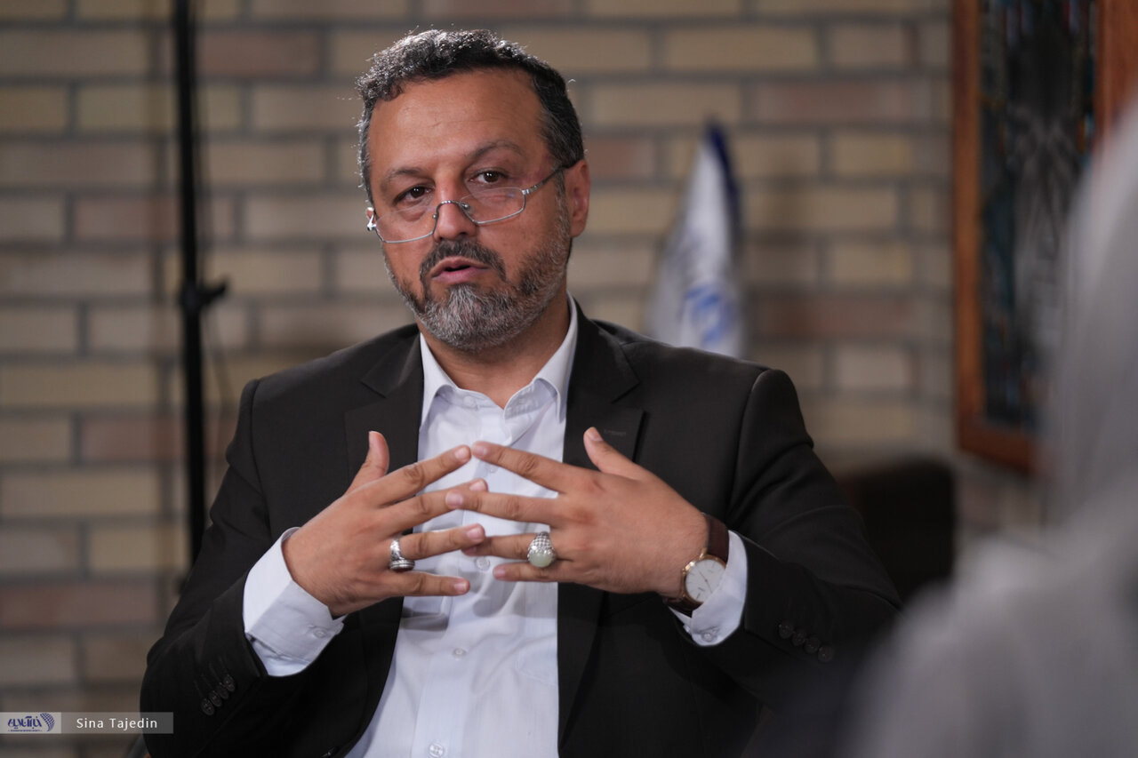 خاندوزی: ما شریک چین نیستیم / چین برای ما «سوپرمارکت آخر شب» است خاندوزی: ما شریک چین نیستیم / چین برای ما «سوپرمارکت آخر شب» است