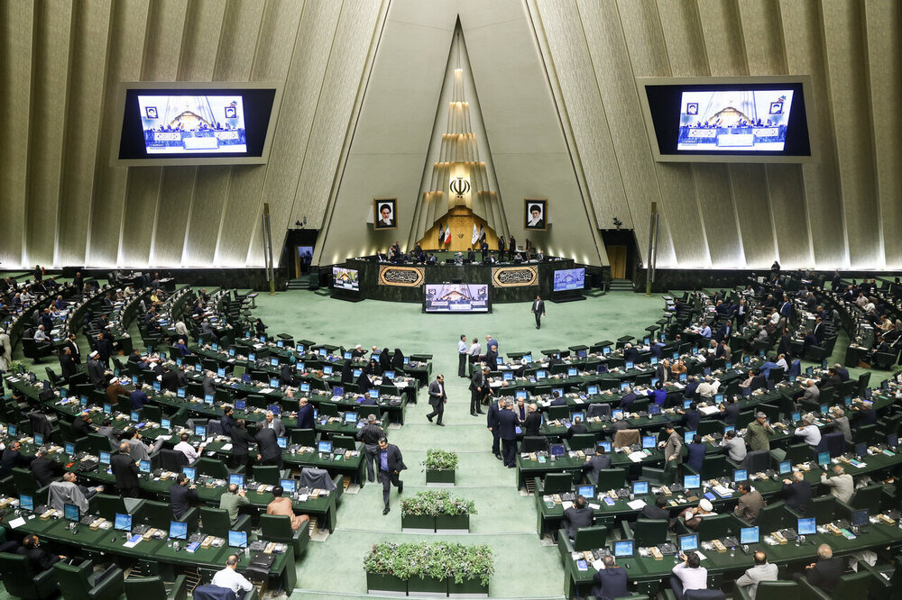 دستورکار کمیسیون های مجلس؛ از بررسی اجرای قانون «هوای پاک» تا عملکرد مصوبات «عفاف و حجاب»