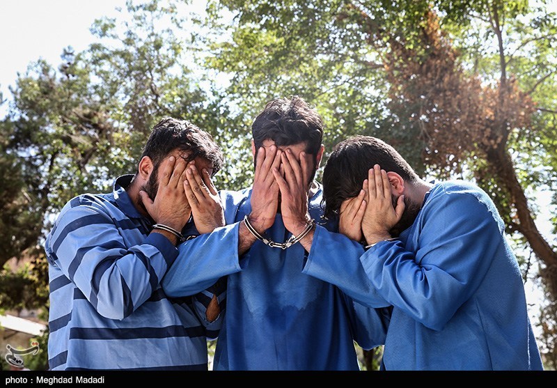 دستگیری سارقان به عنف جنوب تهران فیلم – تسنیم دستگیری سارقان به عنف جنوب تهران فیلم – تسنیم