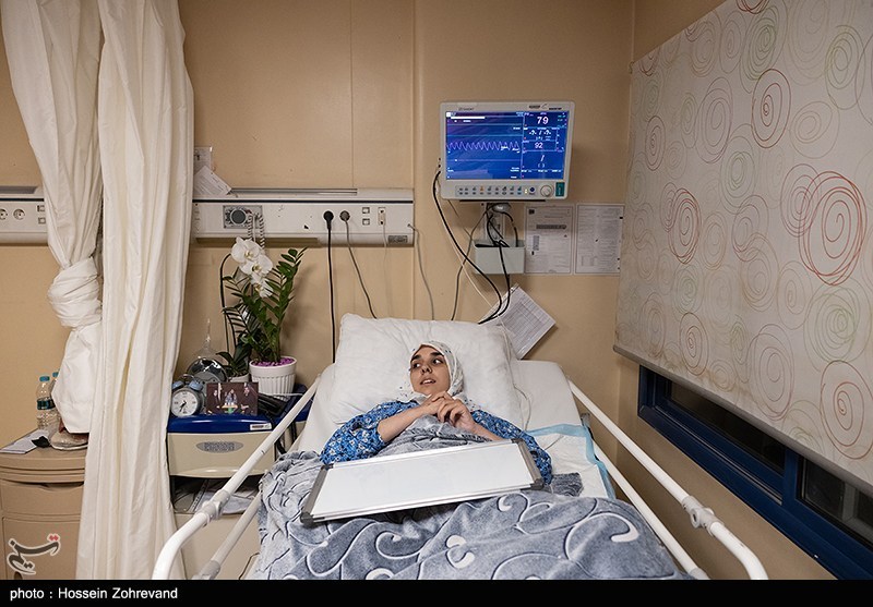 دیدار رئیس و دانشجویان شریف با فرزند شهید هاشمی‌تبار – تسنیم