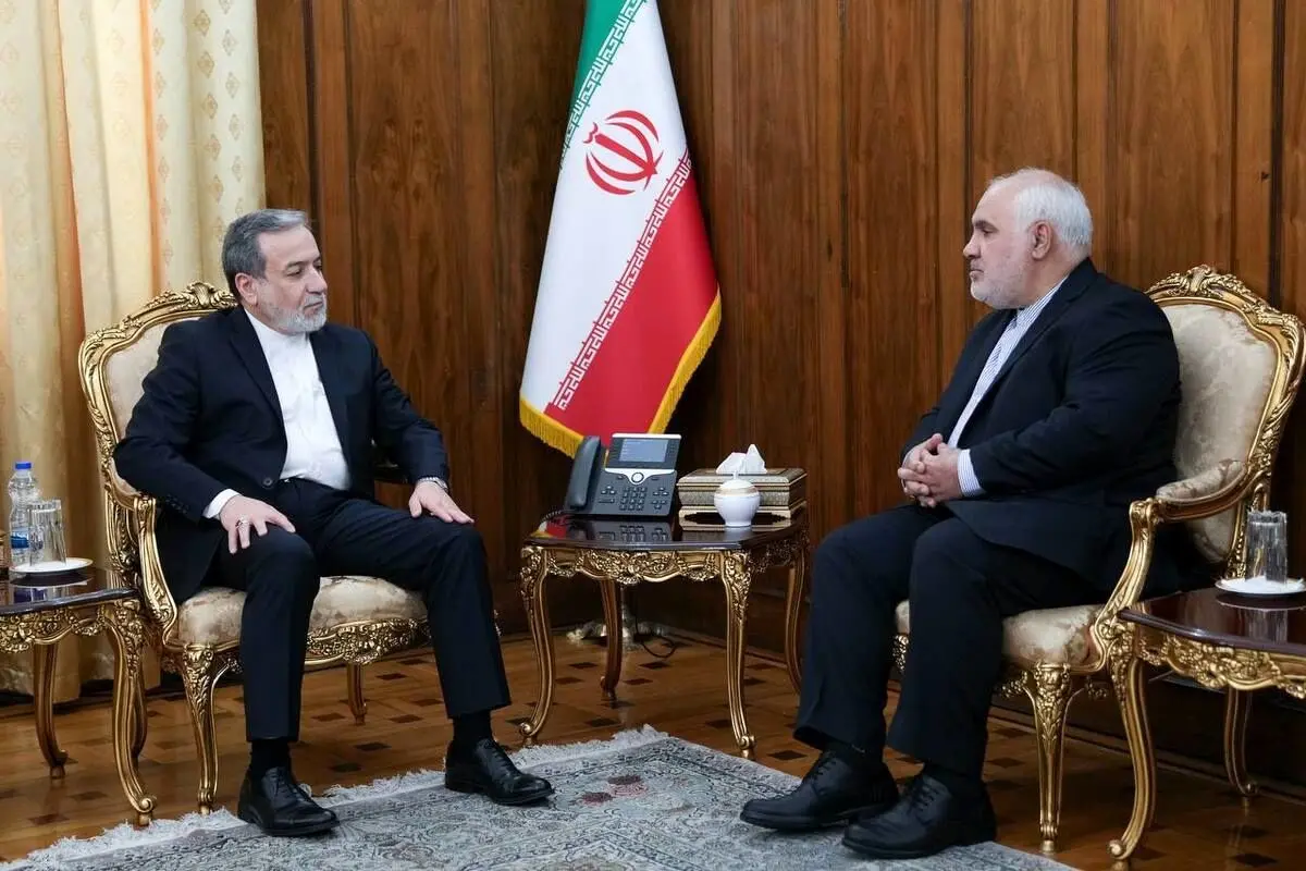 دیدار سیدعباس عراقچی با سفیر جدید ایران در هند دیدار سیدعباس عراقچی با سفیر جدید ایران در هند