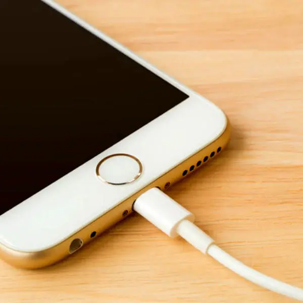 راز دوام باتری آیفون؛ چرا شارژ ۱۰۰ درصد توصیه نمی‌شود؟