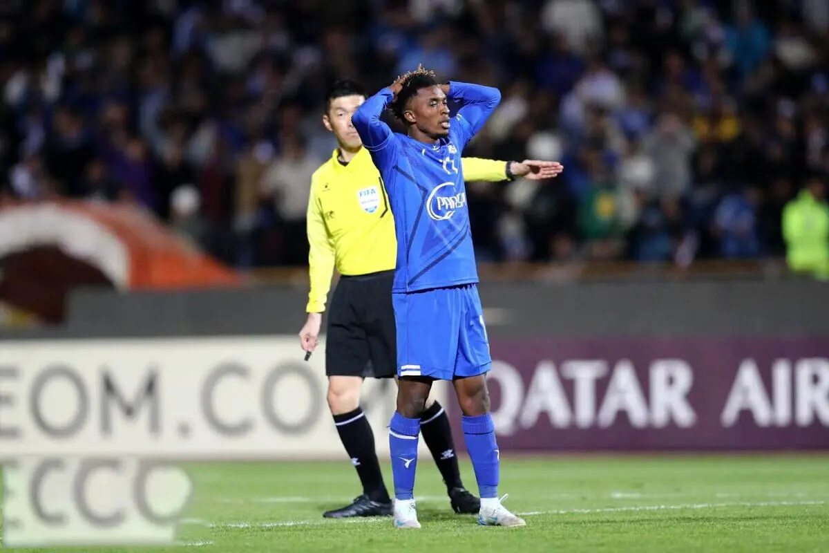 بازگشت مهاجم خارجی به استقلال منتفی شد