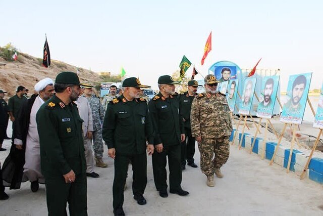 سردار وحیدی در بازدید از منطقه دوم ندسا؛ دشمن جرات نمی کنند نگاه چپ به این آب و خاک بیندازند سردار وحیدی در بازدید از منطقه دوم ندسا؛ دشمن جرات نمی کنند نگاه چپ به این آب و خاک بیندازند