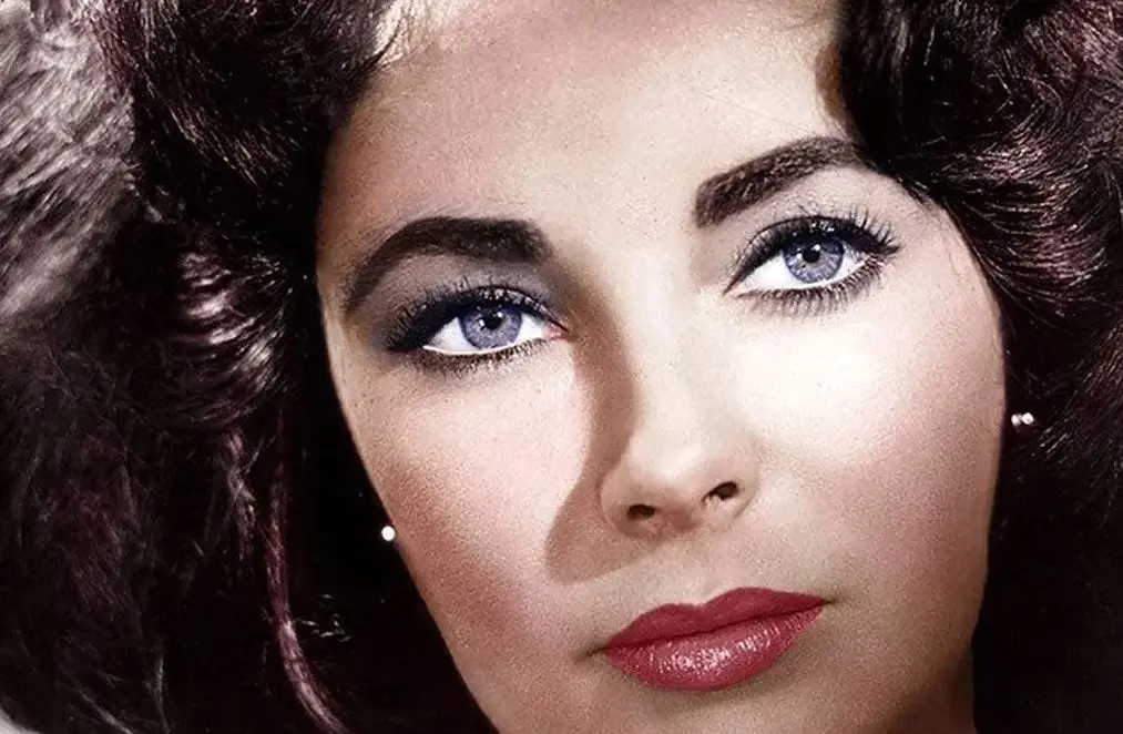 شباهت جالب کتایون امیر ابراهیمی بازیگر قدیمی سینمای ایران به الیزابت تیلور