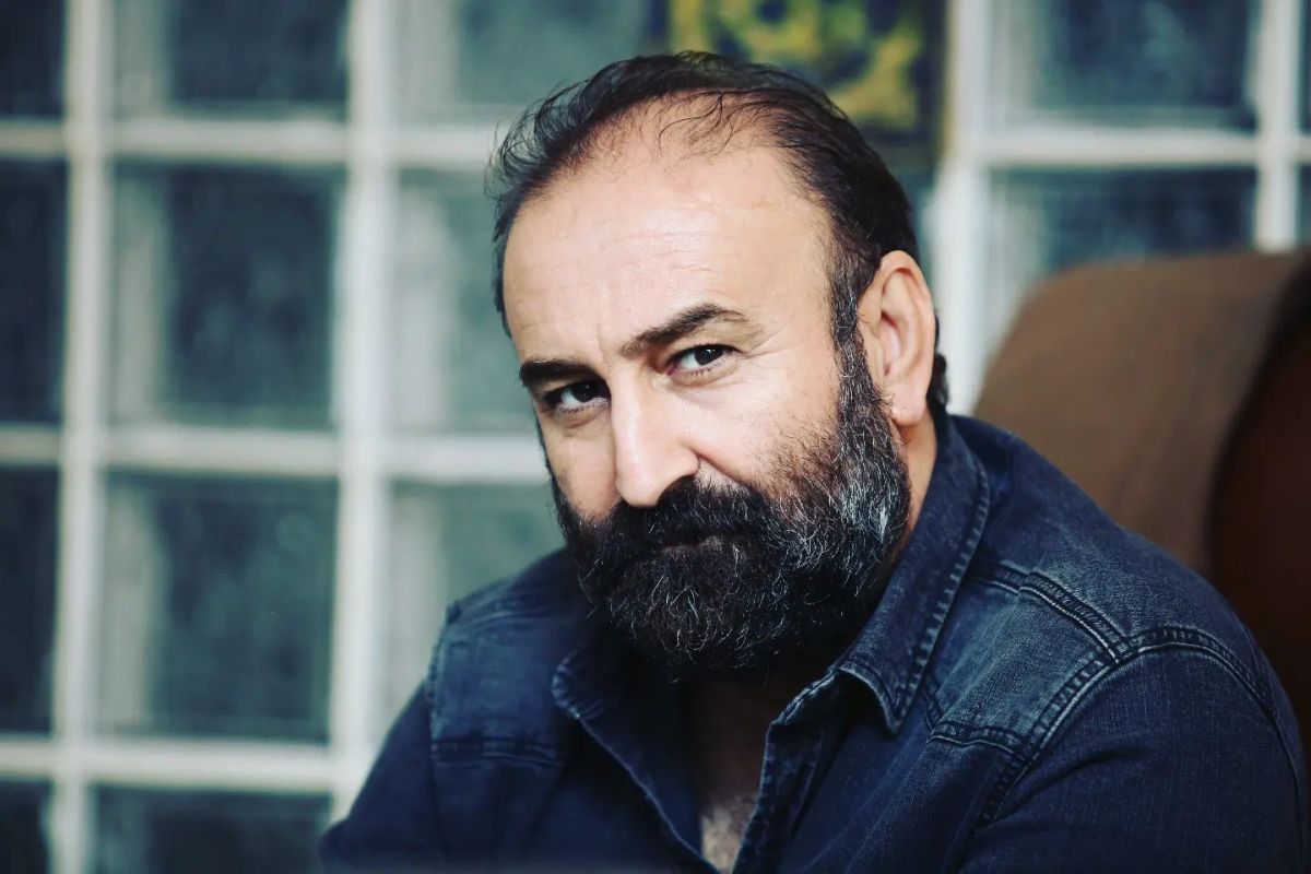 ماجرای دستگیر شدن مهران احمدی!