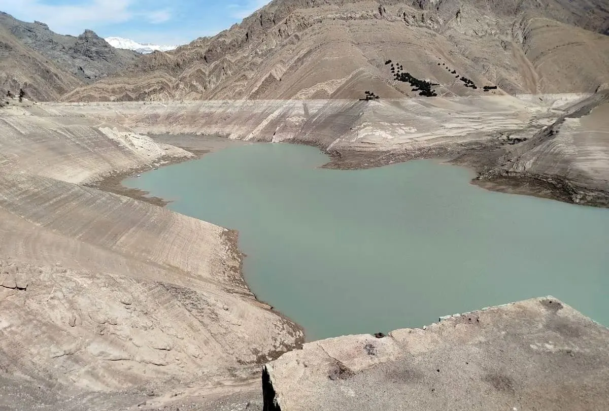 ماجرای کشف ۷۴ پیکر مجهول الهویه در بستر خشک سد کرج + عکس ماجرای کشف ۷۴ پیکر مجهول الهویه در بستر خشک سد کرج + عکس