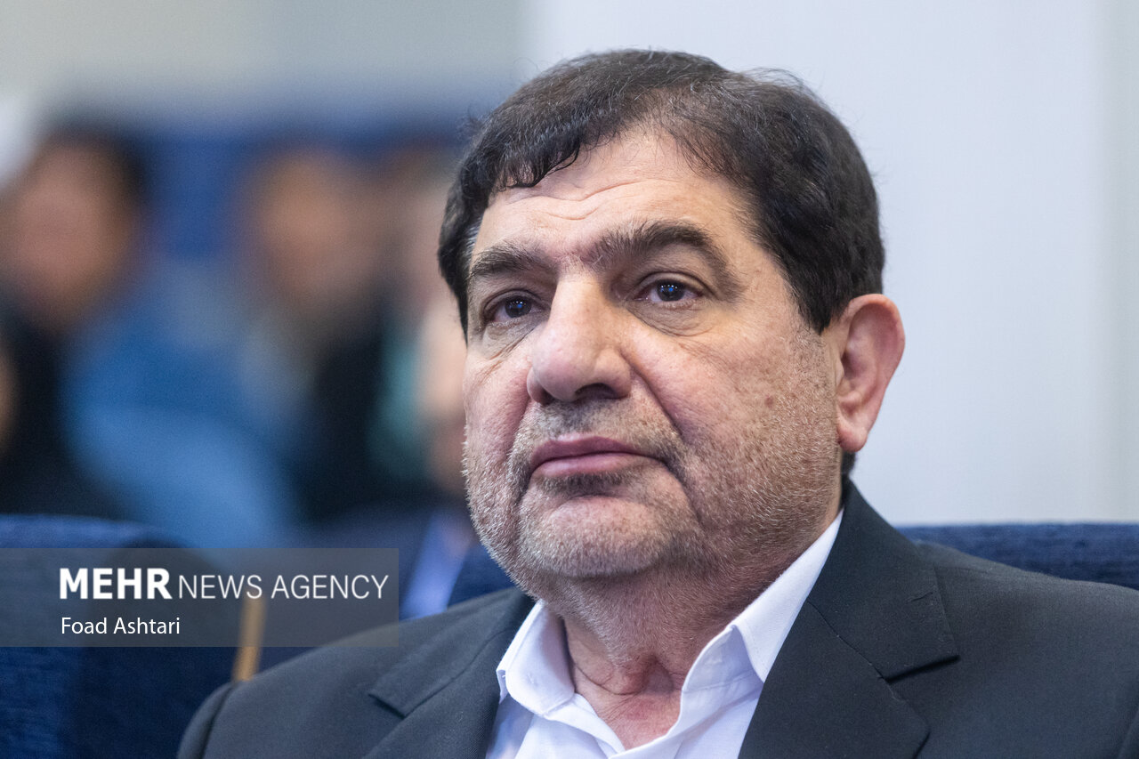 مخبر: اساس انقلاب ما بسیج اراده‌ها به رهبری حضرت امام (ره) بود