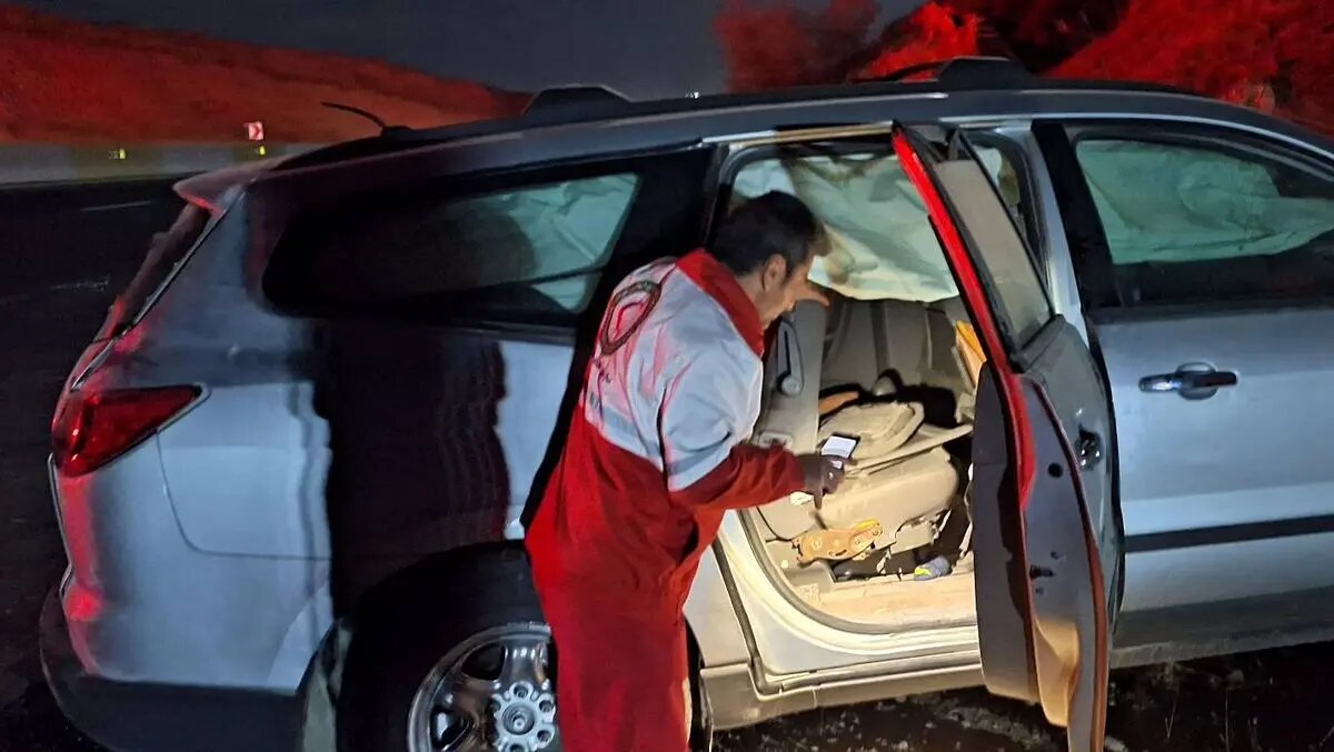 مصدومیت ۱۰ عراقی با واژگونی خودروی آئودی در ایلام مصدومیت ۱۰ عراقی با واژگونی خودروی آئودی در ایلام