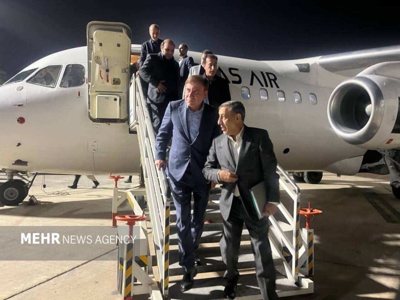 معاون رئیس جمهور وارد بوشهر شد معاون رئیس جمهور وارد بوشهر شد