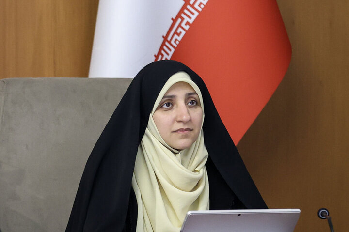 معاون پزشکیان: هنرمندان زن خارج از کشور می‌توانند بازگردند/ خیلی از افراد سال‌ها آرزو دارند به زیارت امام رضا بروند