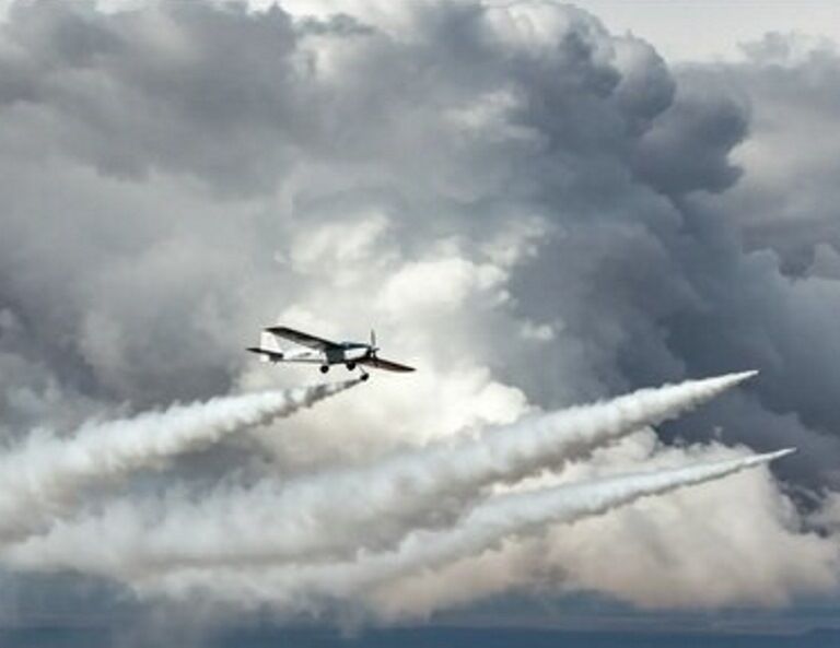 بارورسازی ابرها در ارومیه، یزد و مرکز کشور توسط نیروی هوافضای سپاه بارورسازی ابرها در ارومیه، یزد و مرکز کشور توسط نیروی هوافضای سپاه