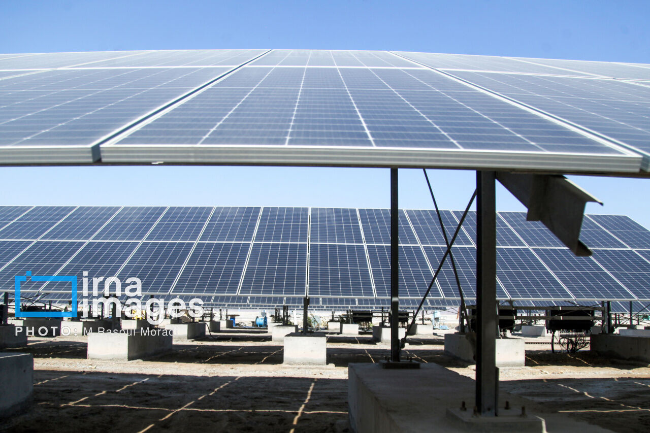 نخستین مدرسه مجهز به نیروگاه خورشیدی در تهران افتتاح شد