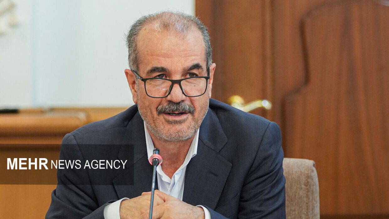 نخستین مدرسه مجهز به نیروگاه خورشیدی در تهران به بهره‌برداری رسید