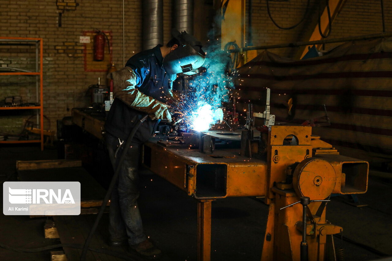 نیاز صنایع به تامین سوخت در دست پیگیری است