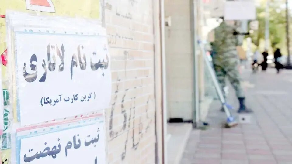 هزینه‌های پنهان یک رؤیا: از عکس ۳۰۰ هزار تومانی تا وکلای قلابی
‌