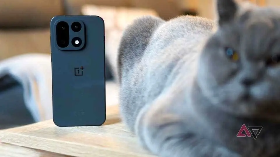 وان‌پلاس ۱۵؛ قاتل باتری‌های سامسونگ؟