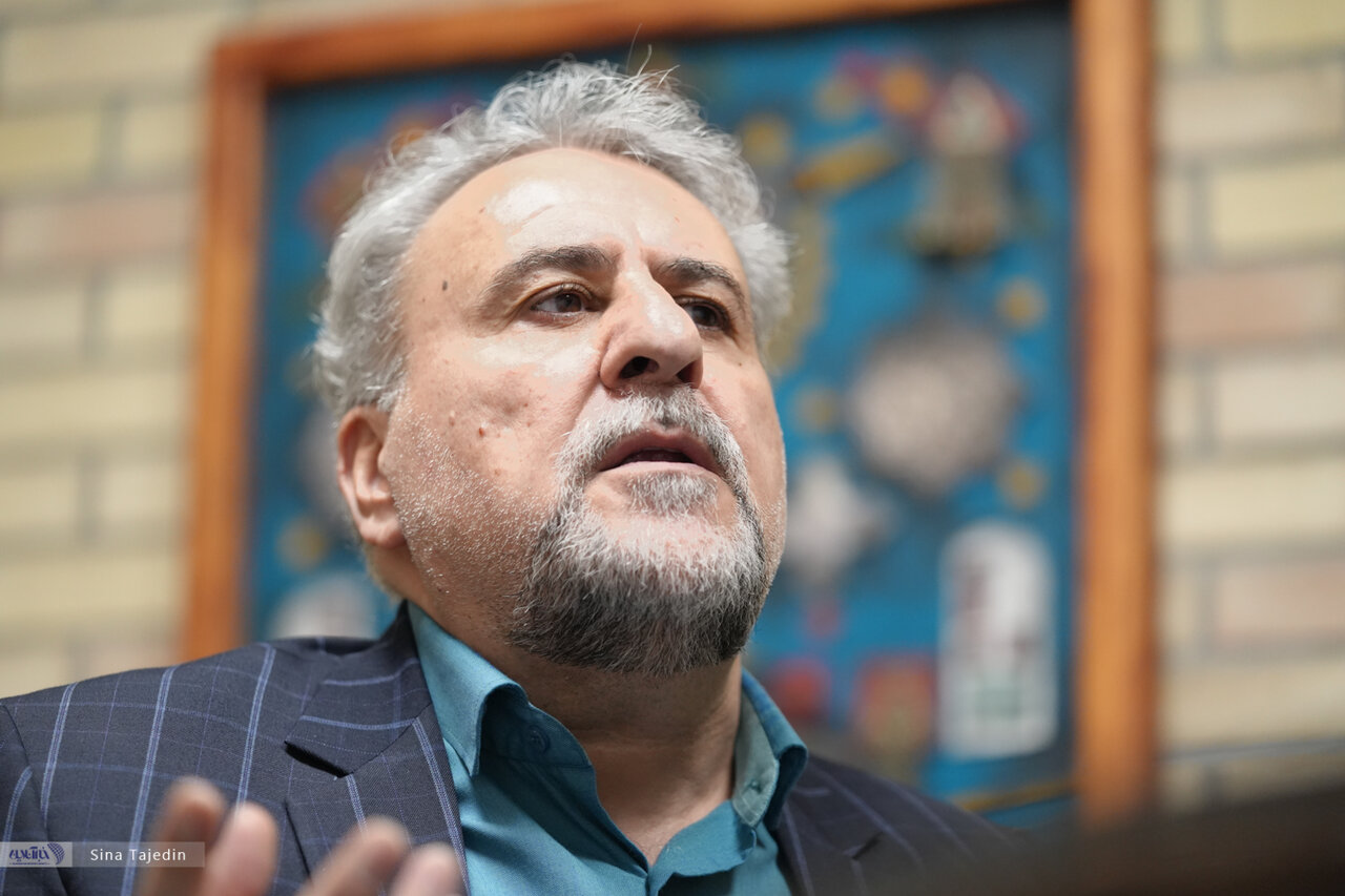 واکنش فلاحت پیشه به ماجرای افشا شدن سیم کارت و اینترنت سفید مدافعان فیلترینگ + تصویر واکنش فلاحت پیشه به ماجرای افشا شدن سیم کارت و اینترنت سفید مدافعان فیلترینگ + تصویر